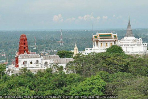 อุทยานประวัติศาสตร์พระนครคีรี (Phra Nakhon Khiri Historical Park) Photo 3 of 5