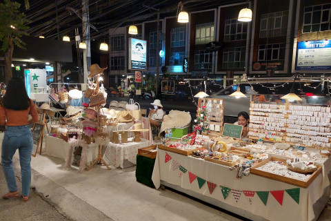 แทมารีน มาร์เก็ต หัวหิน (Tamarind Market Hua Hin)