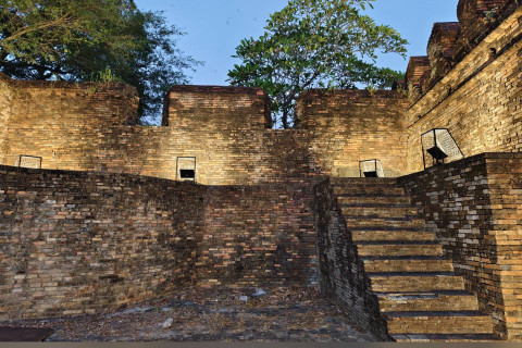 กำแพงเมืองเก่า จังหวัดนครศรีธรรมราช (Ancient City Wall Nakhon Si Thammarat)