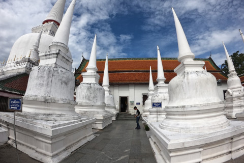 วัดพระมหาธาตุวรมหาวิหาร (Wat Phra Mahathat Woramahawihan)