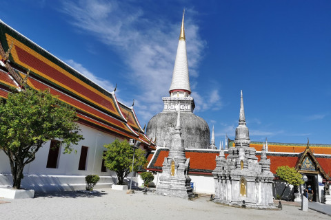 วัดพระมหาธาตุวรมหาวิหาร (Wat Phra Mahathat Woramahawihan)