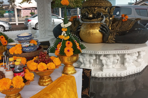 ศาลหลักเมืองนครศรีธรรมราช (Nakhon Si Thammarat City Pillar Shrine) Photo 4 of 5