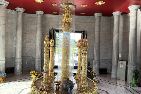 ศาลหลักเมืองนครศรีธรรมราช (Nakhon Si Thammarat City Pillar Shrine) Photo 2 of 5