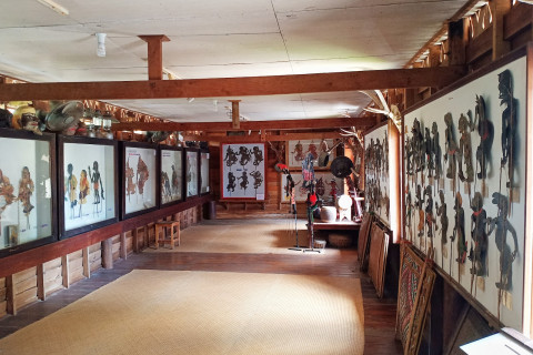 บ้านหนังตะลุงสุชาติ ทรัพย์สิน (Suchart Subsins Shadow Puppet House) Photo 5 of 5