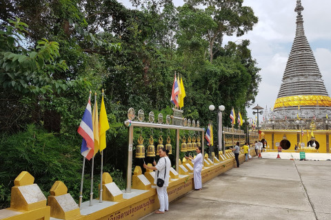 พระมหาเจดีย์ไตรภพ ไตรมงคล (เจดีย์สแตนเลส) (Tri Bhumi Tri Mongkol Stupa (Stainless Stupa))
