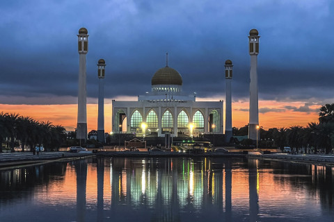 มัสยิดกลางประจำจังหวัดสงขลา (Central Mosque of Songkhla) Photo 2 of 5