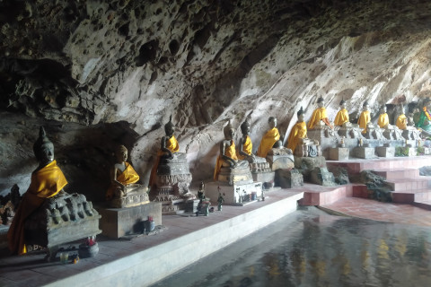 วัดคูหาภิมุข (Kuha Phimuk Temple) Photo 2 of 5