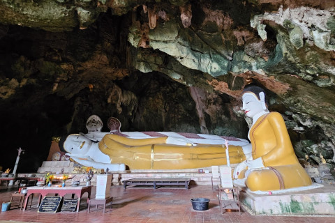 วัดคูหาภิมุข (Kuha Phimuk Temple) Photo 3 of 5