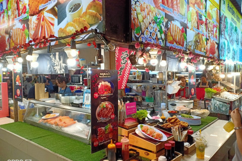 ตลาดต้นตาล ขอนแก่น (Ton Tann Market Khon Kaen) Photo 5 of 5