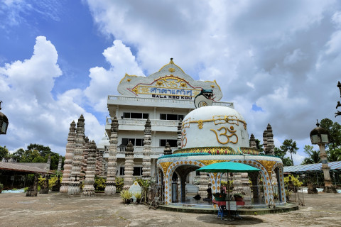 ศาลาแก้วกู่ หนองคาย (Sala Kaew Ku Nong Khai) Photo 4 of 5