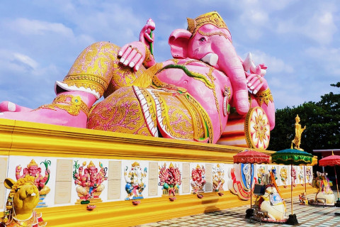 วัดสมานรัตนาราม (Wat Saman Rattanaram) Photo 1 of 5