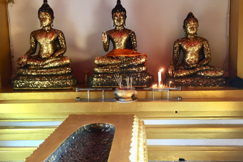 วัดเขาพระบาท พัทยา (Wat Khao Phra Bat Pattaya) Photo 5 of 5