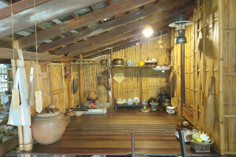 พิพิธภัณฑ์พื้นบ้านจ่าทวี (Sgt Thawee Folk Museum) Photo 1 of 5