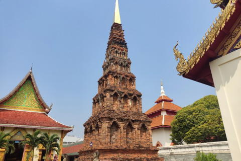 วัดพระธาตุหริภุญชัย (Wat Phra That Hariphunchai)