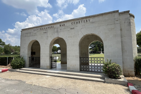 สุสานทหารสัมพันธมิตรดอนรัก (Don Rak War Cemetery) Photo 2 of 5