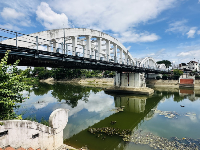 สะพานรัษฎาภิเศก (Ratsadapisek Bridge) Photo 1 of 5