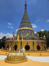 พระมหาเจดีย์ไตรภพ ไตรมงคล (เจดีย์สแตนเลส) (Tri Bhumi Tri Mongkol Stupa (Stainless Stupa))