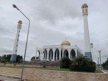 มัสยิดกลางประจำจังหวัดสงขลา (Central Mosque of Songkhla) Photo 1 of 5