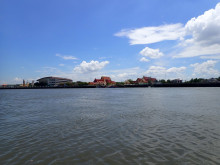 วัดสุทธิวาตวราราม (วัดช่องลม) (Suthiwataram Temple (Chong Lom Temple)) Photo 5 of 5