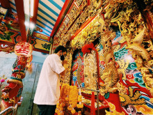 ศาลเจ้าพ่อหลักเมืองสมุทรสาคร (Samut Sakhon City Pillar Shrine) Photo 5 of 5
