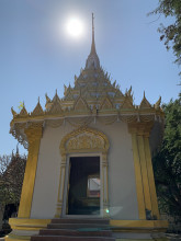 วัดเขาพระบาท พัทยา (Wat Khao Phra Bat Pattaya) Photo 3 of 5