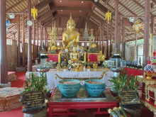 วัดมหาธาตุวรวิหาร (Wat Mahathat Worawihan) Photo 3 of 5