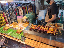 กาดกองต้า (Kad Kong Ta)