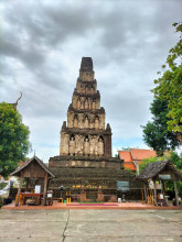 วัดจามเทวี (Wat Cham Thewi) Photo 3 of 5