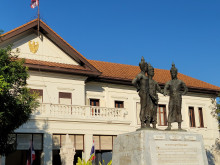 พระบรมราชานุสาวรีย์สามกษัตริย์ (Three Kings Monument)
